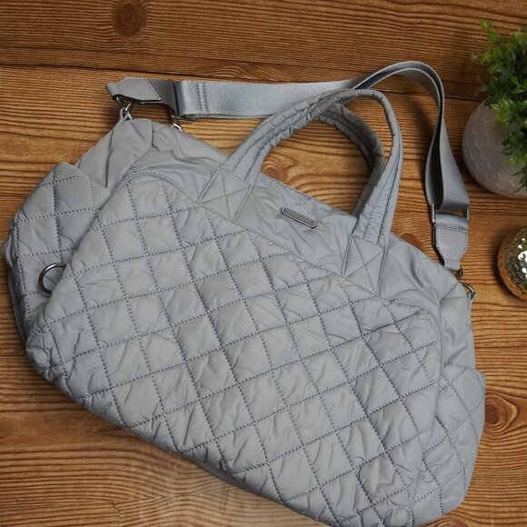 MICHAEL Michael Kors Roberts gray Medium Gym Duffle - Picture 1 of 12